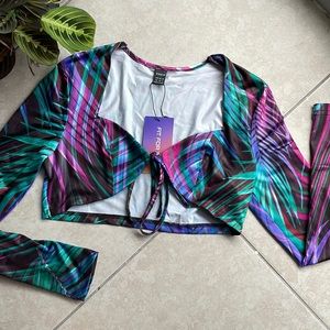 Palm Leaf Front Tie Going Out Top